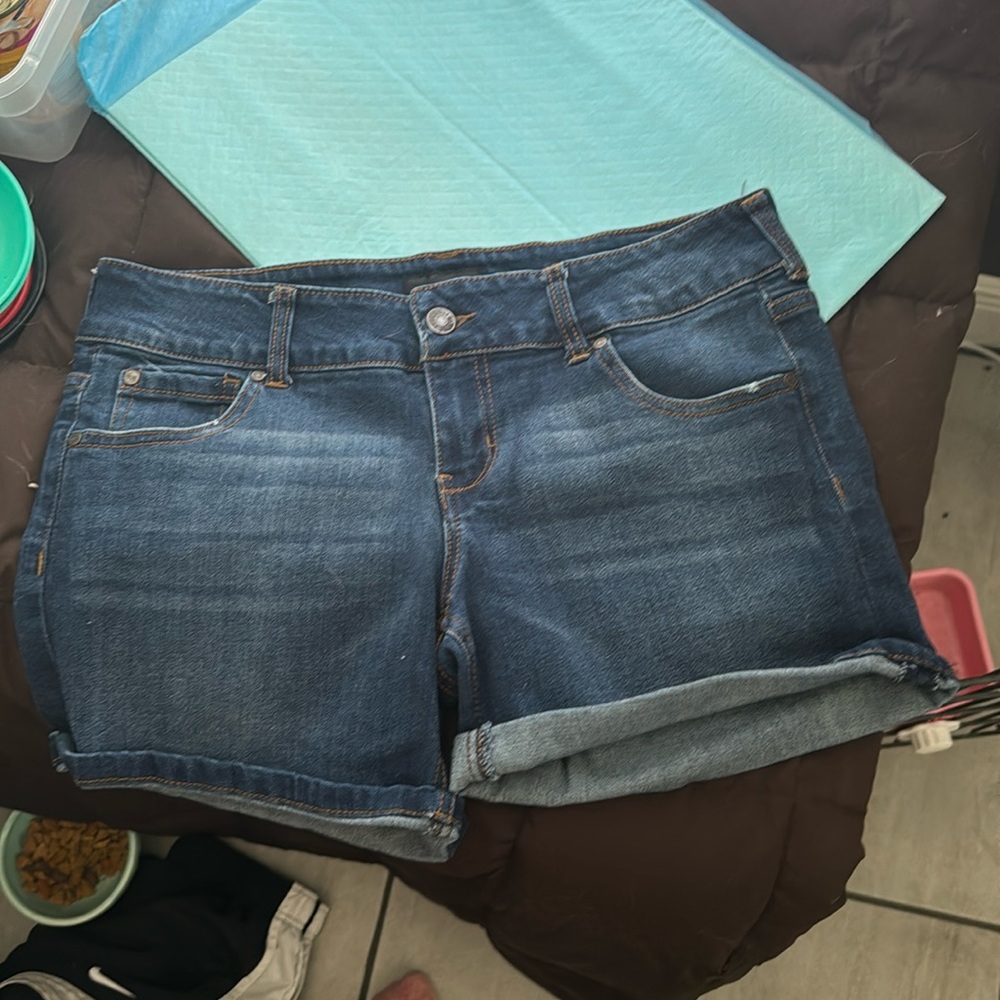 jean shorts, celebrity pink. size 9/29